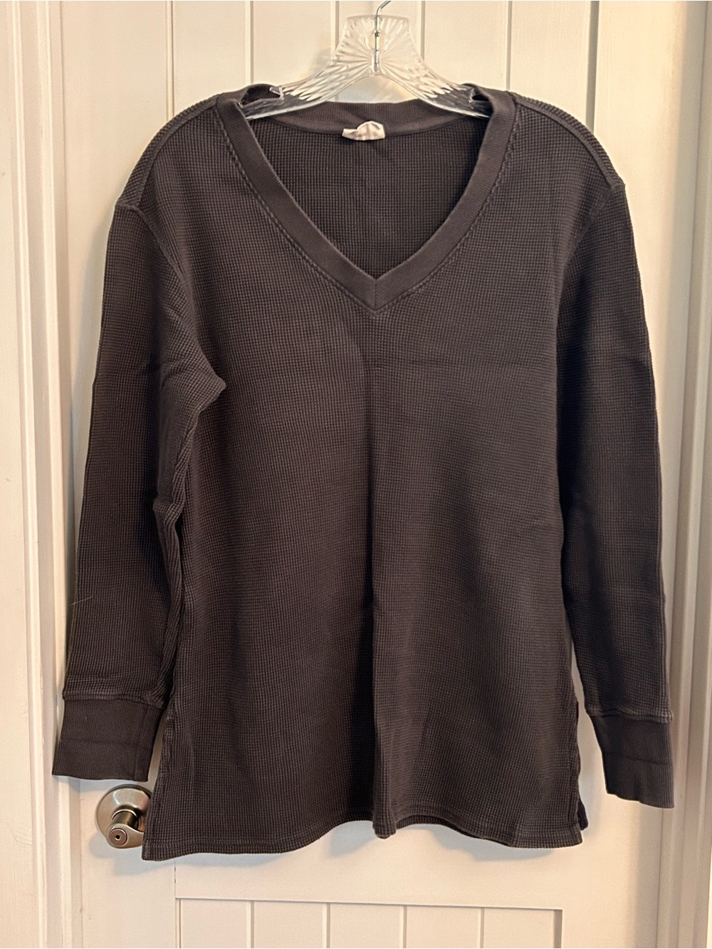 Pact Women's V-Neck Waffle Knit Sweater Charcoal Organic Cotton Small